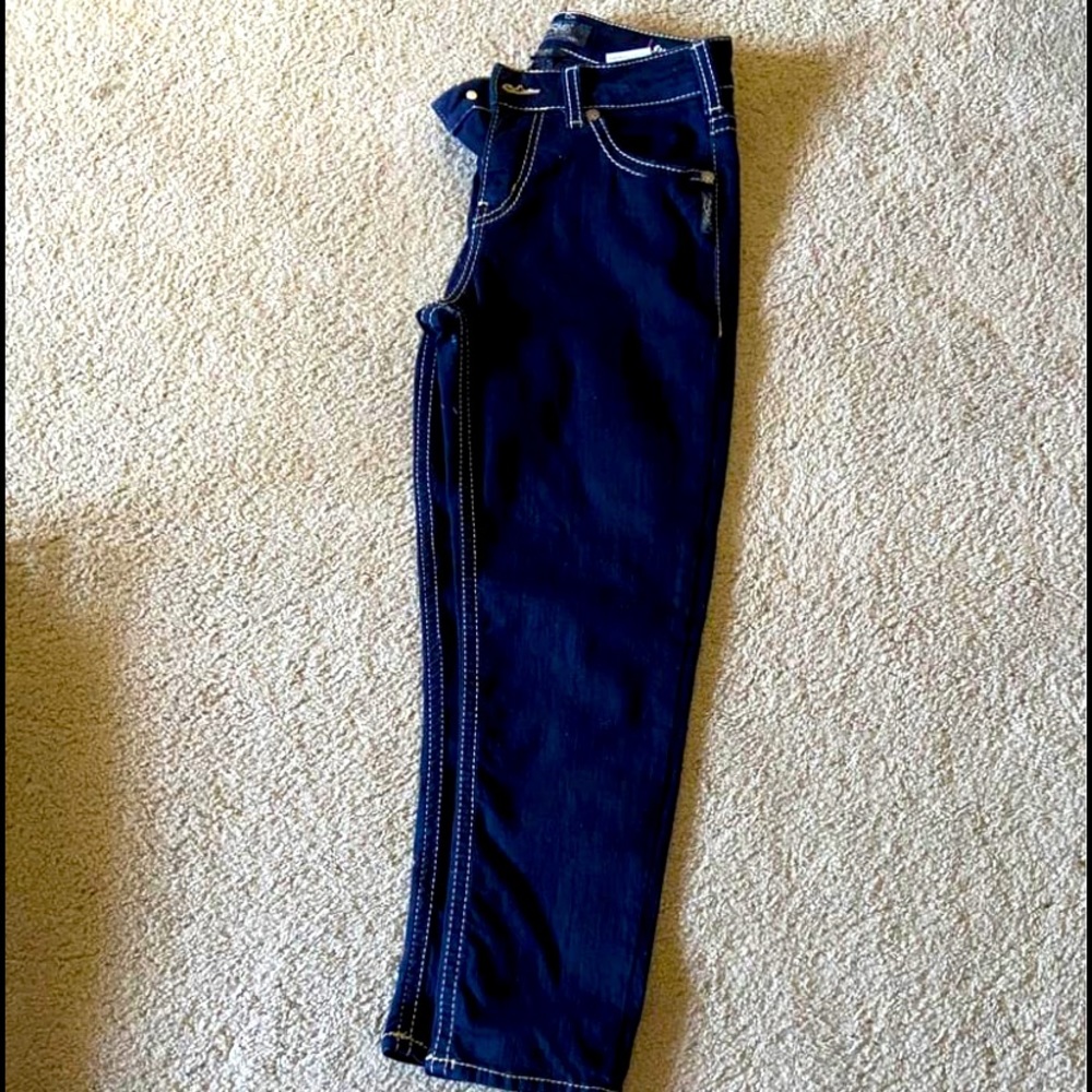 Women's Silver Capris